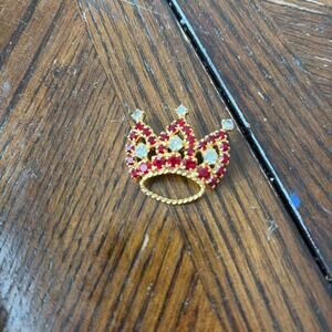 Vintage Gold Tone Red Clear Rhinestone Crown Pin Brooch